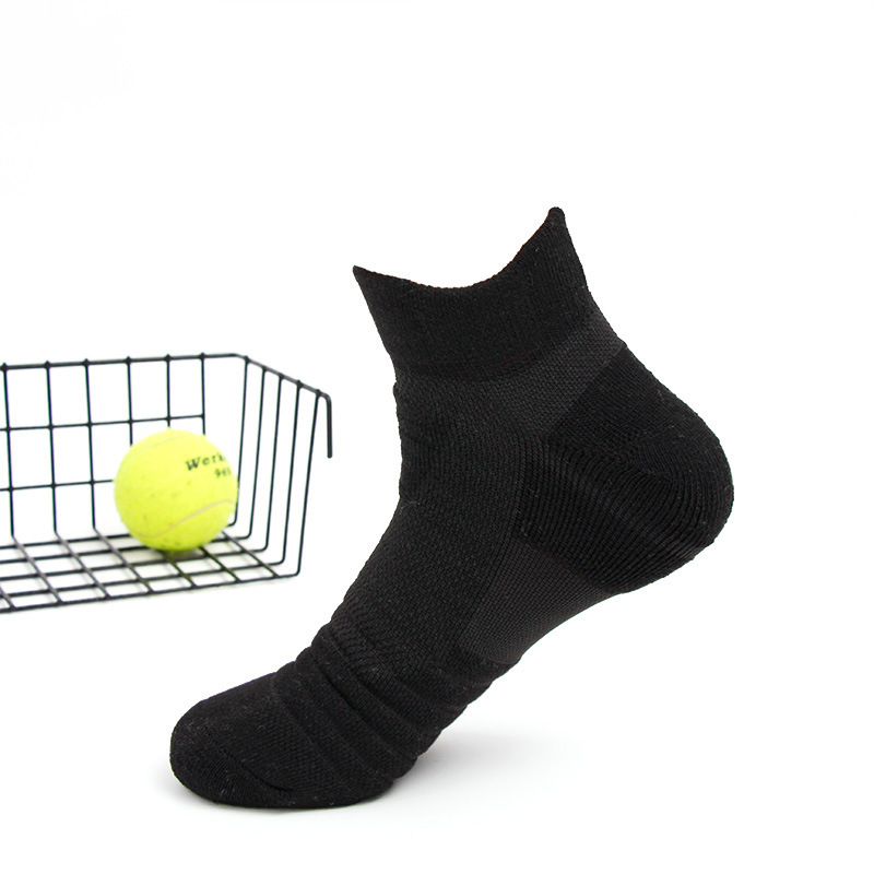 Running Sports Socks Male Basketball Badminton Table Tennis Socks Towel Bottom Thick Hiking Socks Cycling Hiking Short Paragraph